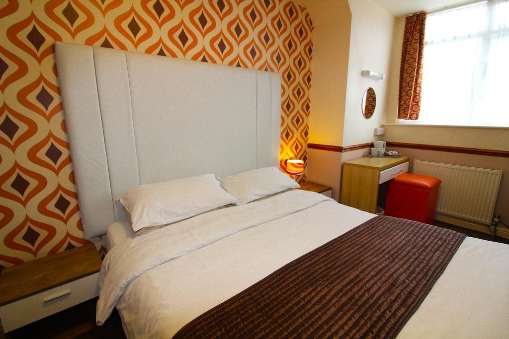 The Scarborough Travel And Holiday Lodge Buitenkant foto