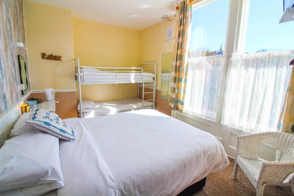The Scarborough Travel And Holiday Lodge Buitenkant foto